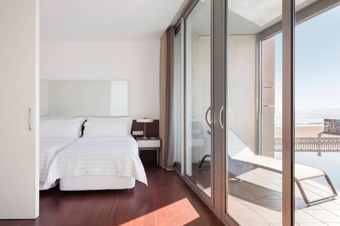 LE MERIDIEN RA BEACH HOTEL SPA - Photo 52