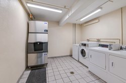  - Red Roof Inn Trevose - I-276, Exit 351 & 352