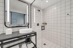  - Guild Hotel Downtown San Diego