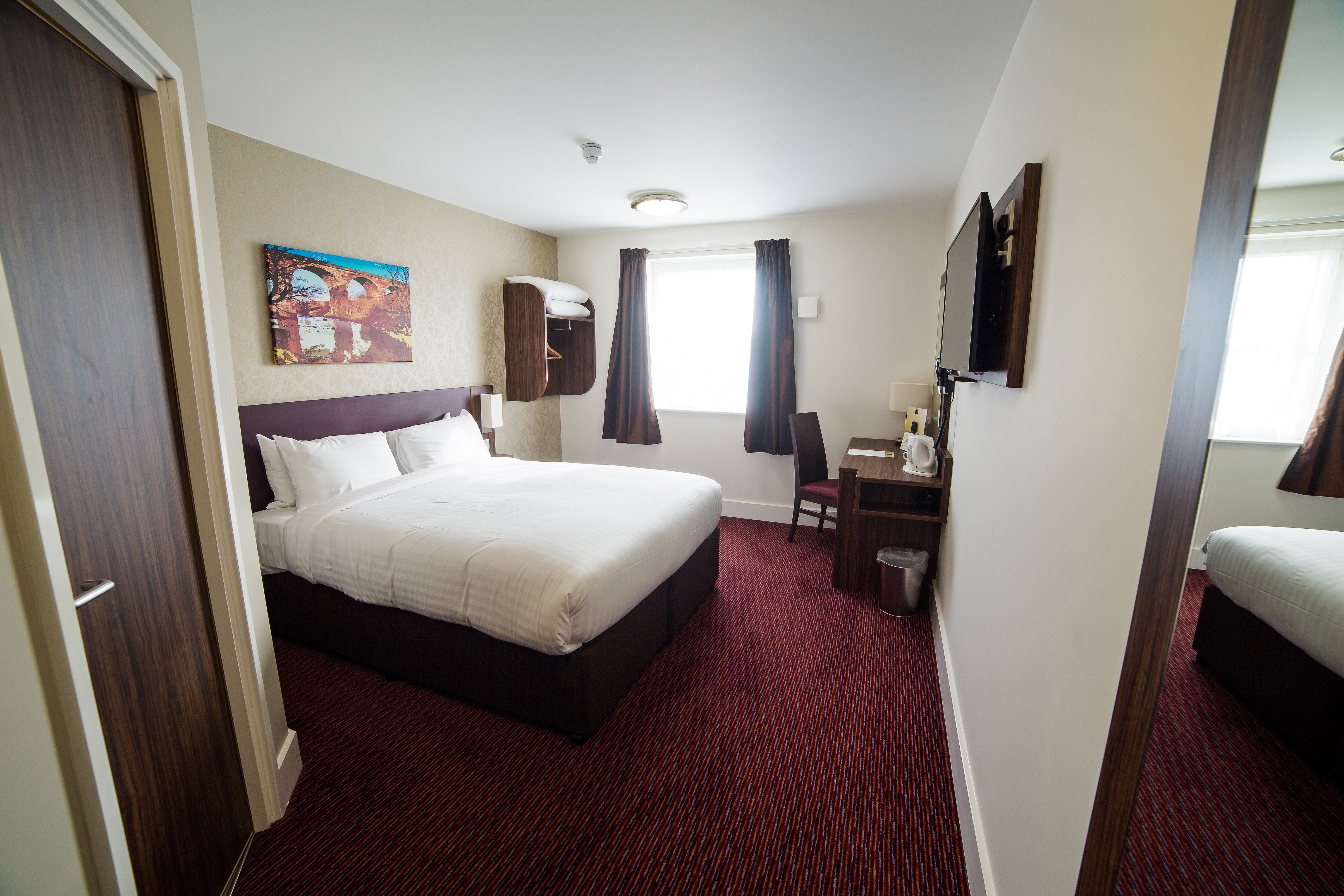 RED SQUIRREL STEVENSTON-guestroom-Double Room.jpg