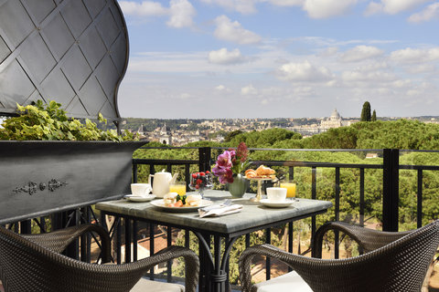 HOTEL SPLENDIDE ROYAL ROMA - Photo 2