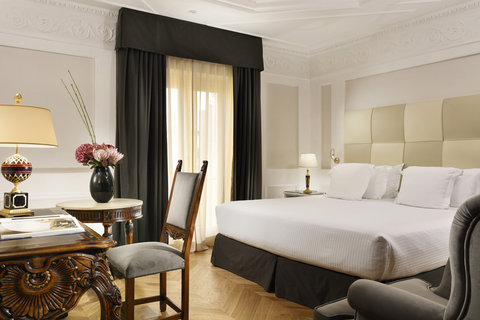 HOTEL SPLENDIDE ROYAL ROMA - Photo 17
