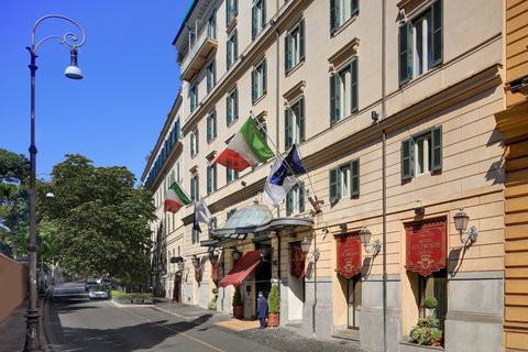 HOTEL SPLENDIDE ROYAL ROMA - Main Photo