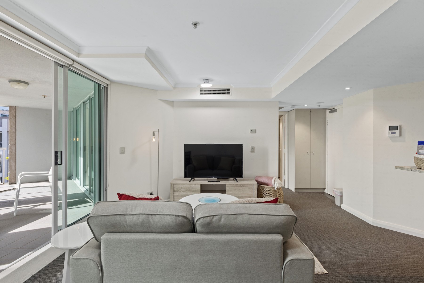 ASTRA APARTMENTS CHATSWOOD-guestroom-Chatswood 1 Bedroom.jpg
