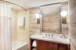  - Marriott Pere Marquette Hotel Peoria - I-74, Exit 93