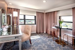  - Marriott Pere Marquette Hotel Peoria - I-74, Exit 93