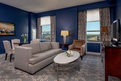  - Marriott Pere Marquette Hotel Peoria - I-74, Exit 93