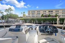  - Bayfront Inn 5th Avenue Naples