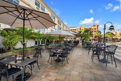  - Bayfront Inn 5th Avenue Naples