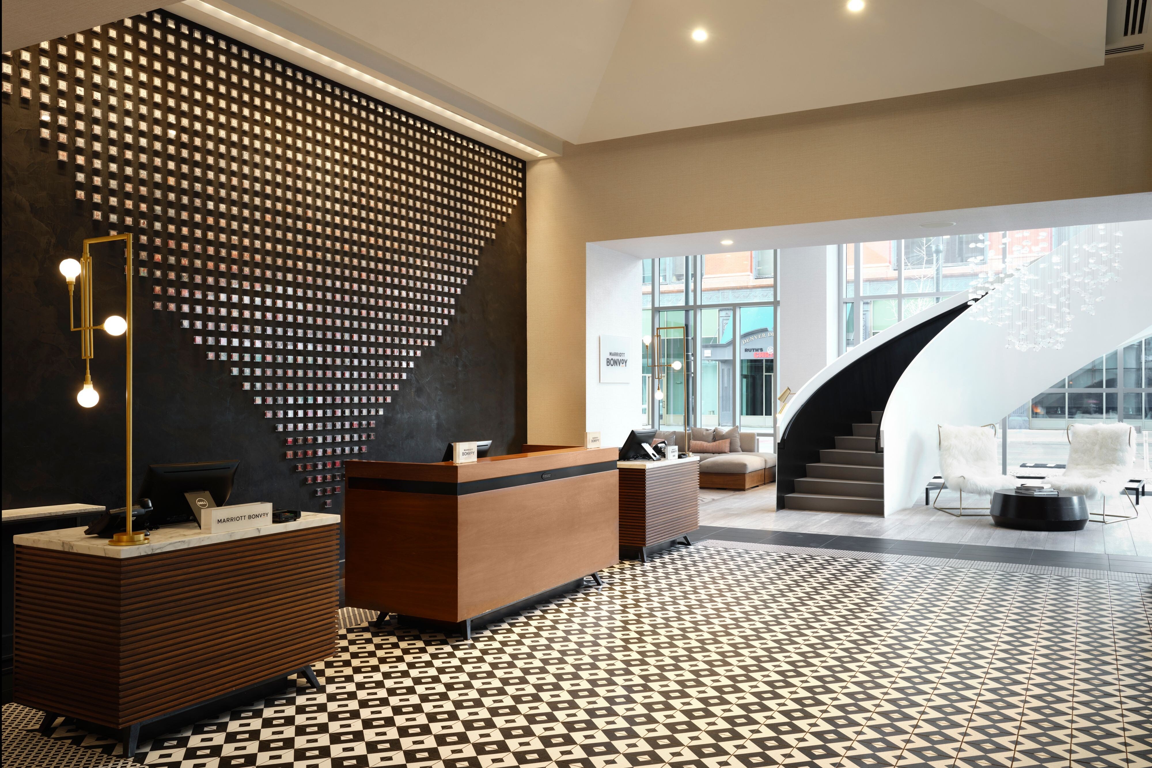 Le Meridien Denver Lobby