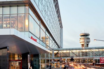 Montreal Airport Marriott In-Terminal Hotel