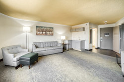  - Holiday Inn Downtown Historic District - I-10, Exit 26B