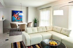  - Hotel Colonnade Coral Gables