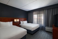  - Courtyard by Marriott Downtown San Antonio - I-10 & I-35, Exit 155B