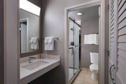  - Courtyard by Marriott Downtown San Antonio - I-10 & I-35, Exit 155B