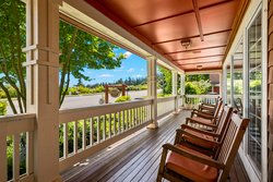  - Saratoga Inn Langley