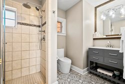  - Saratoga Inn Langley