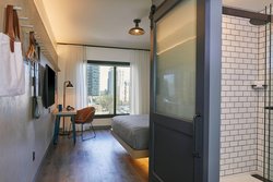  - Moxy Hotel by Marriott Midtown Atlanta - I-75 & I-85, Exit 250