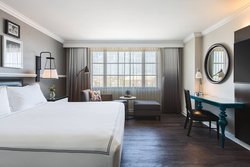  - Lindy Renaissance Charleston Hotel Historic District