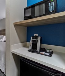 - Holiday Inn Express & Suites Space Center Huntsville