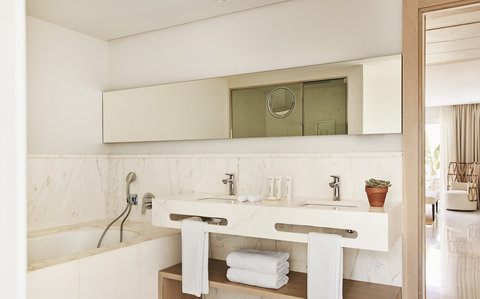 PUENTE ROMANO MARBELLA - Photo 155