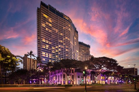 THE RITZ-CARLTON RESIDENCES, WAIKIKI BEACH - Photo 2