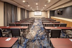  - Fairfield Inn & Suites by Marriott Seneca
