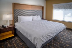  - Holiday Inn & Suites Beckley - I-64 & I-77, Exit 44