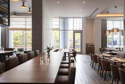  - Renaissance Hotel Airport Gateway Atlanta - I-85, Exit 72