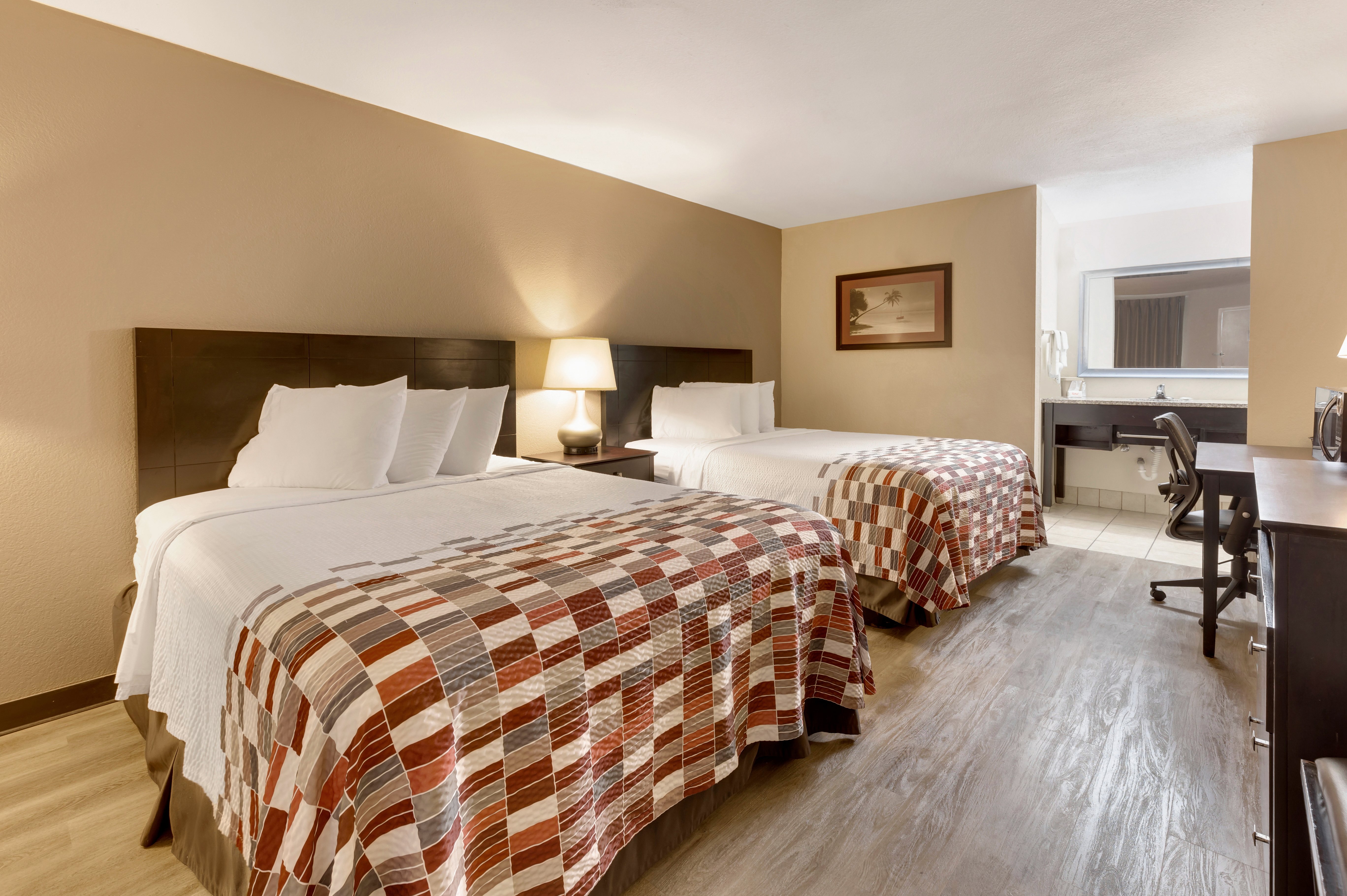 RED ROOF GULFPORT - BILOXI AIRPORT-guestroom-Superior 2 Queen.jpg