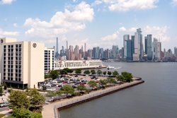  - Sheraton Lincoln Harbor Hotel Weehawken