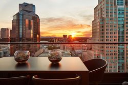  - Citizen Hotel Sacramento - I-5, Exit 519B