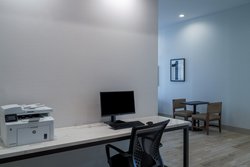  - Staybridge Suites Expo Center Louisville - I-65, Exit 132