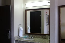  - Cobblestone Inn & Suites Oak Ridge Denison