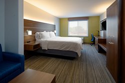  - Holiday Inn Express & Suites Fresno