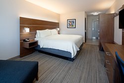  - Holiday Inn Express & Suites Fresno