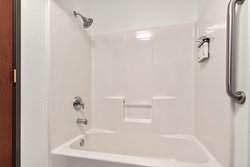  - Holiday Inn Express Wenatchee