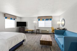  - Holiday Inn Express Wenatchee