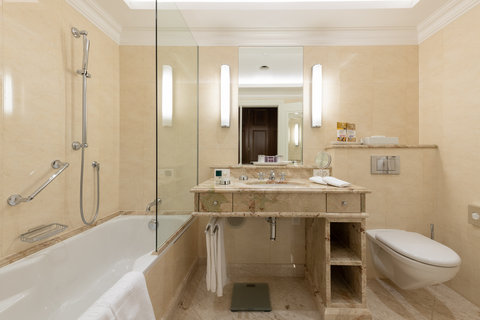 SUVRETTA HOUSE - Photo 118