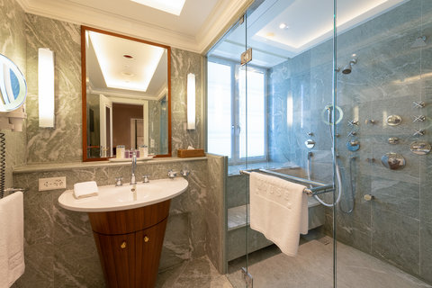 SUVRETTA HOUSE - Photo 129