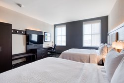  - Holiday Inn Express Downtown Kansas City - I-70, Exits 2J & 2K