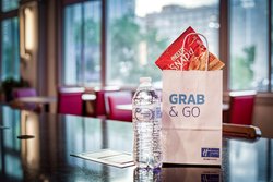  - Holiday Inn Express Downtown Kansas City - I-70, Exits 2J & 2K