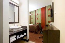  - Red Roof Inn & Suites Beaumont - I-10, Exit 850