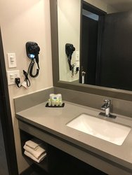  - GreenTree Inn & Suites Alhambra