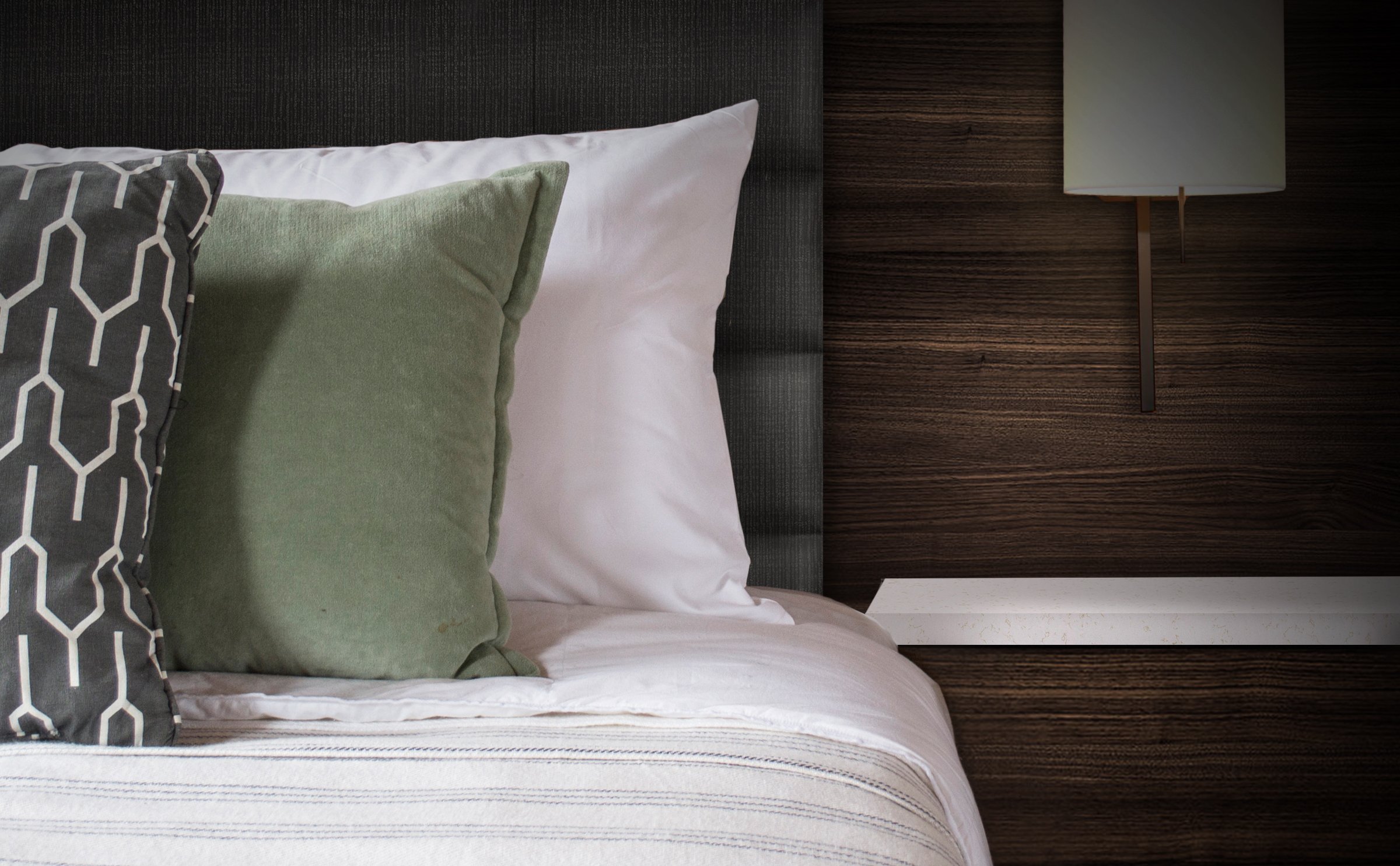 Hotel Millwright-guestroom-Amana King.jpg