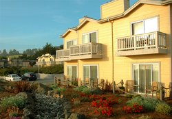  - Pelican Inn & Suites Cambria