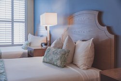  - Parkview Hotel Syracuse - I-81, Exit 18