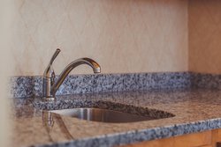  - Parkview Hotel Syracuse - I-81, Exit 18