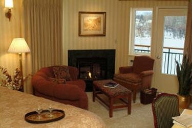 L Fireplace Room Winter