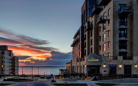 Edgewater hotel